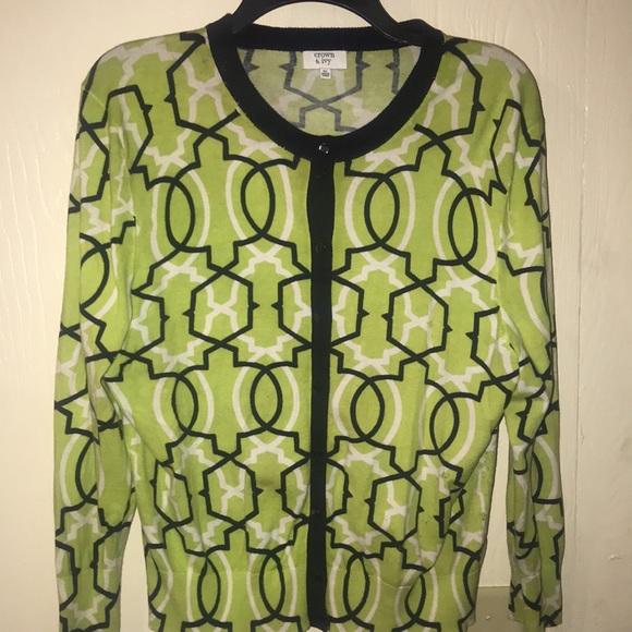 Sz: XL Crown & Ivy Beautifully patterned and colored sweater - Picture 2 of 4